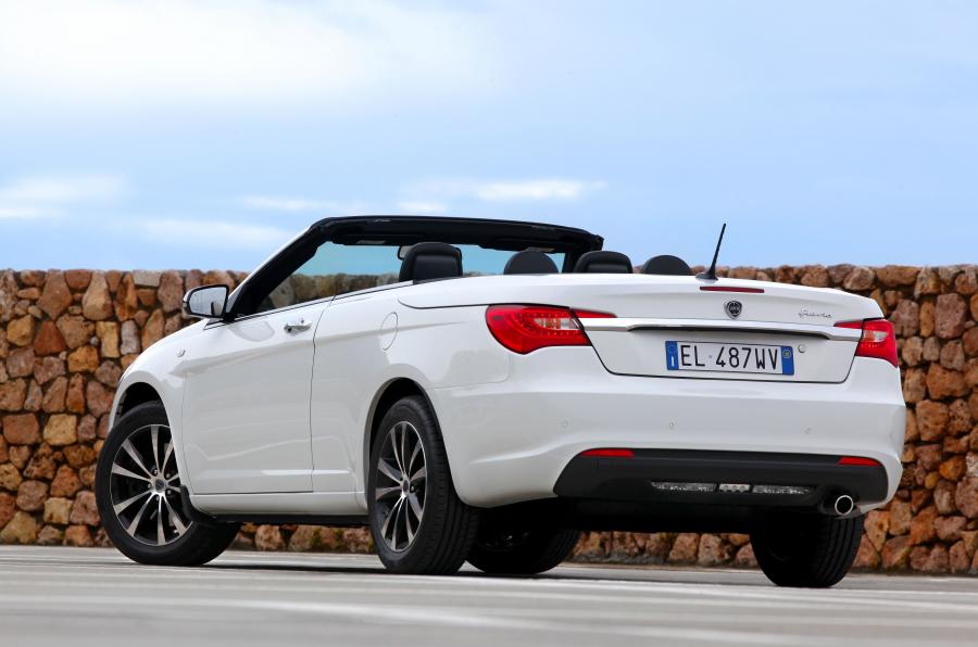  Lancia Flavia Convertible 2012 года  (фото 48 из 92)